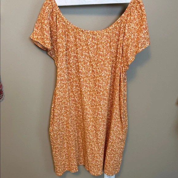 Wonderly Size Large Floral MIDI Dress With Pockets - Picture 5 of 7